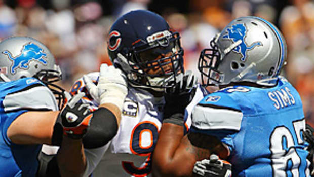 Julius-Peppers.jpg